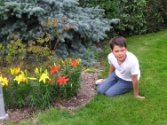 (2007-06) Dans le jardin pour la fete des peres